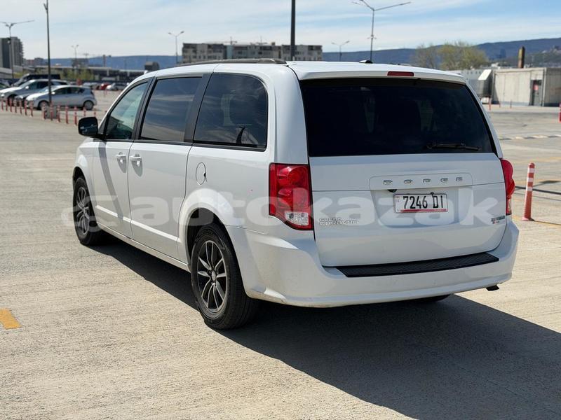 Big with watermark dodge caravan taraz georgiyev 6211