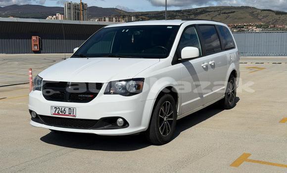 Buy Used Dodge Caravan White Car in Georgiyev in Taraz Buy Used Dodge Caravan White Car in Georgiyev in Taraz