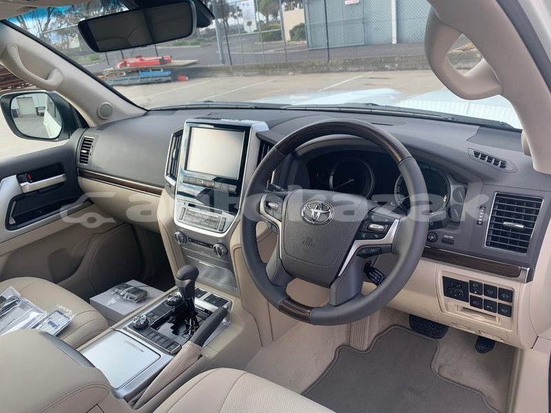 Big with watermark toyota land cruiser karagandi aktau 6216