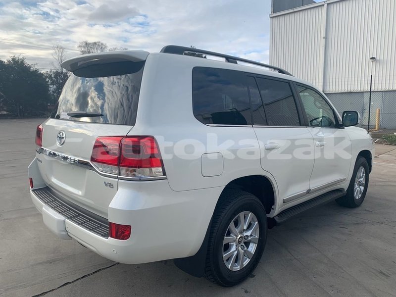Big with watermark toyota land cruiser karagandi aktau 6216