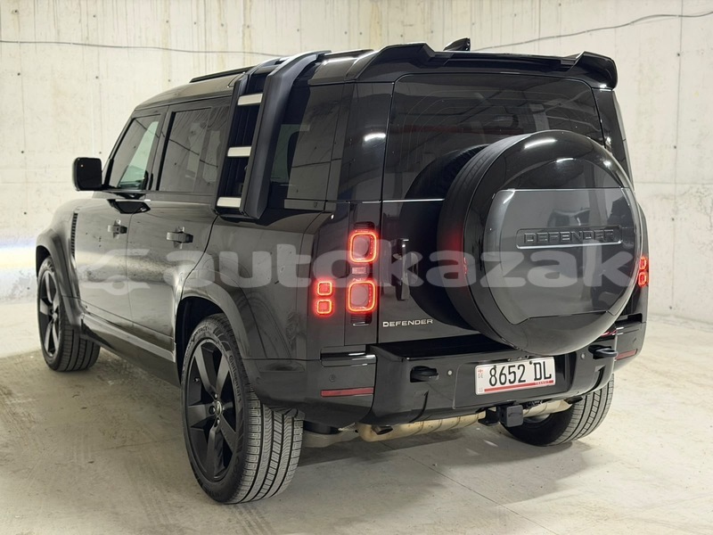 Big with watermark land rover defender taraz georgiyev 6221