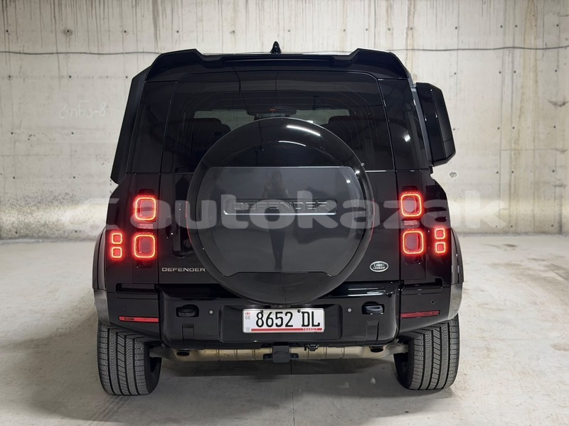 Big with watermark land rover defender taraz georgiyev 6221