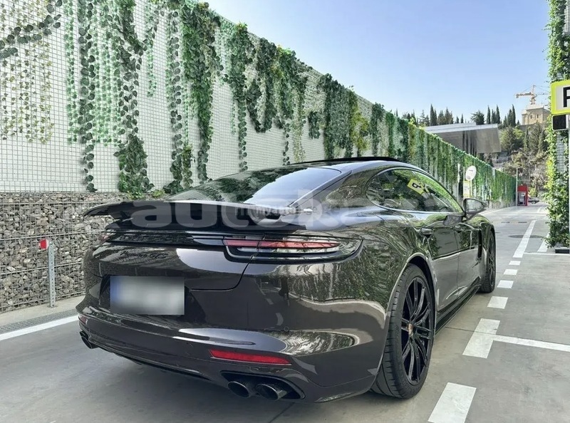 Big with watermark porsche panamera taraz georgiyev 6222