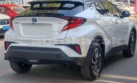 Buy Used Toyota C-HR White Car in Aktau in Karagandi Buy Used Toyota C-HR White Car in Aktau in Karagandi
