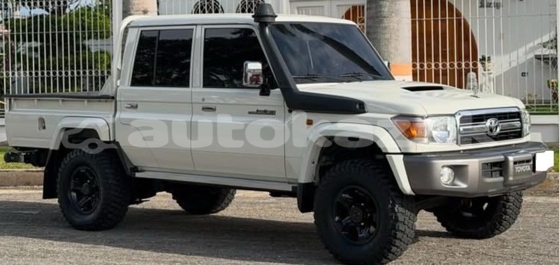 Big with watermark toyota land cruiser karagandi aktau 6230