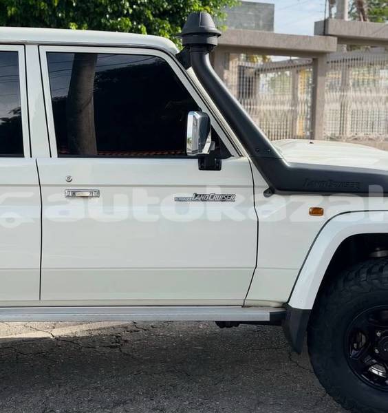 Big with watermark toyota land cruiser karagandi aktau 6230