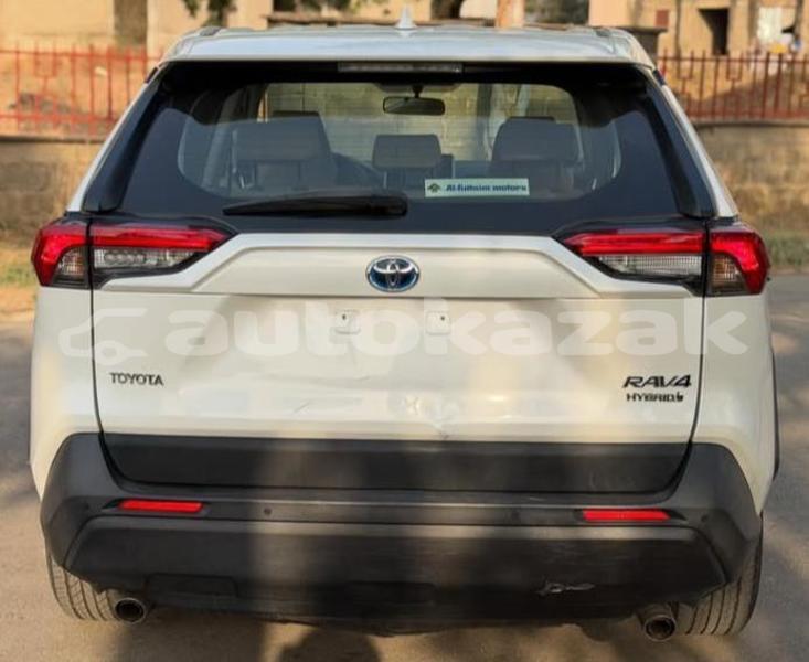 Big with watermark toyota rav4 karagandi aktau 6235