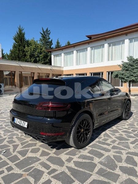Big with watermark porsche macan taraz georgiyev 6236