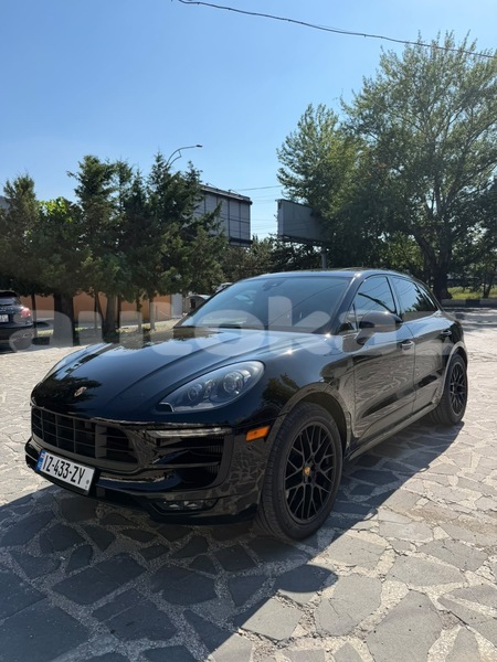 Big with watermark porsche macan taraz georgiyev 6236