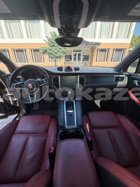 Big with watermark porsche macan taraz georgiyev 6236