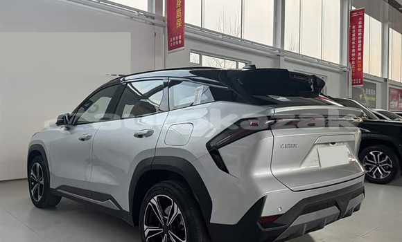 Buy Used Geely Emgrand X7 Silver Car in Almaty in Almati Buy Used Geely Emgrand X7 Silver Car in Almaty in Almati