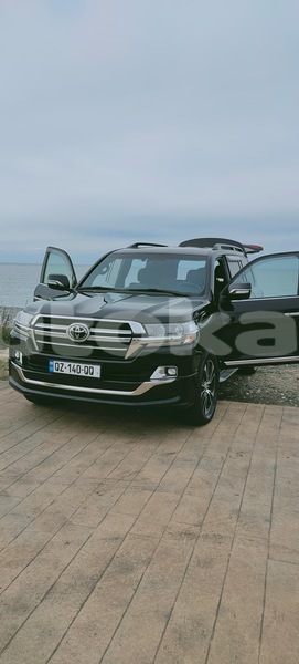 Big with watermark toyota land cruiser taraz georgiyev 6259