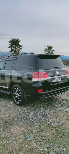 Big with watermark toyota land cruiser taraz georgiyev 6259