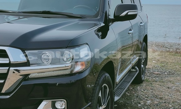 Buy Used Toyota Land Cruiser Black Car in Georgiyev in Taraz Buy Used Toyota Land Cruiser Black Car in Georgiyev in Taraz