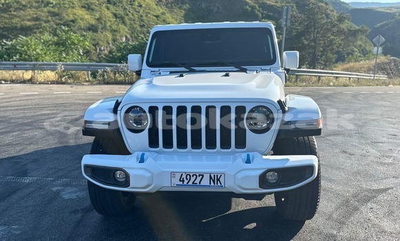 Buy Used Jeep Wrangler White Car in Georgiyev in Taraz Buy Used Jeep Wrangler White Car in Georgiyev in Taraz