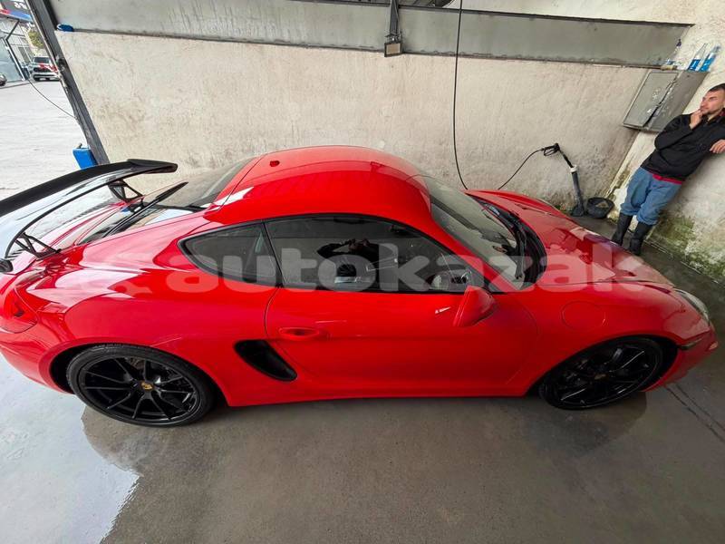 Big with watermark porsche cayman taraz georgiyev 6273
