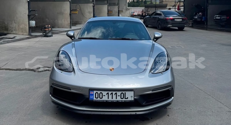 Big with watermark porsche cayman taraz georgiyev 6276
