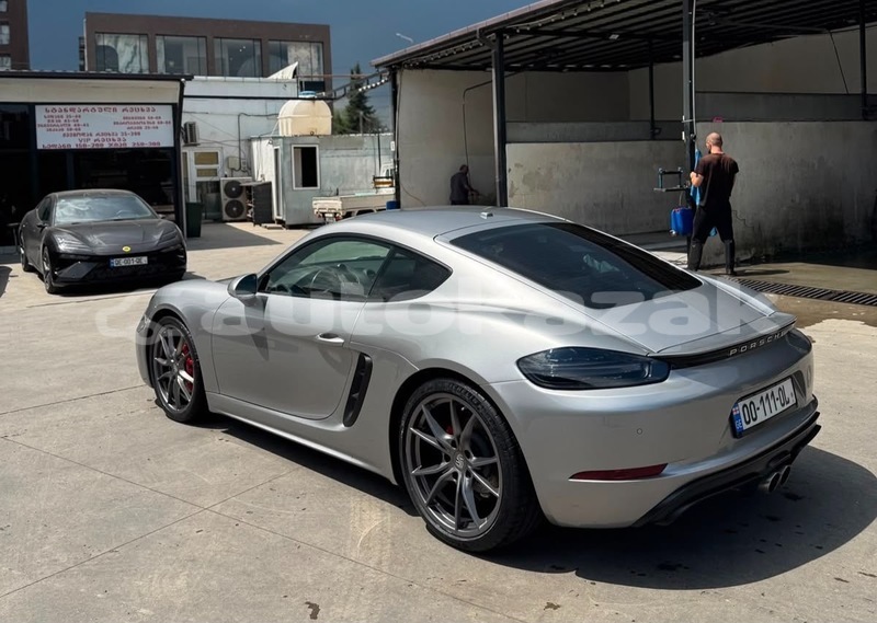 Big with watermark porsche cayman taraz georgiyev 6276
