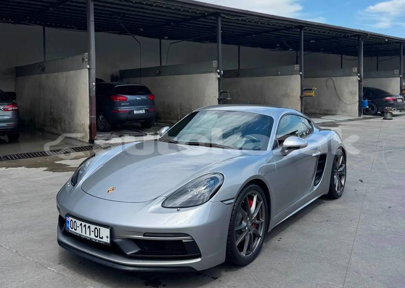 Big with watermark porsche cayman taraz georgiyev 6276