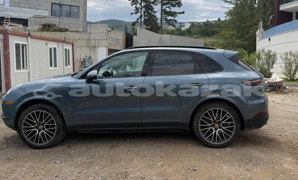 Buy Used Porsche Cayenne Blue Car in Georgiyev in Taraz Buy Used Porsche Cayenne Blue Car in Georgiyev in Taraz