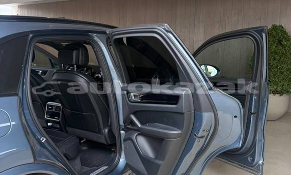 Buy Used Porsche Cayenne Blue Car in Georgiyev in Taraz Buy Used Porsche Cayenne Blue Car in Georgiyev in Taraz