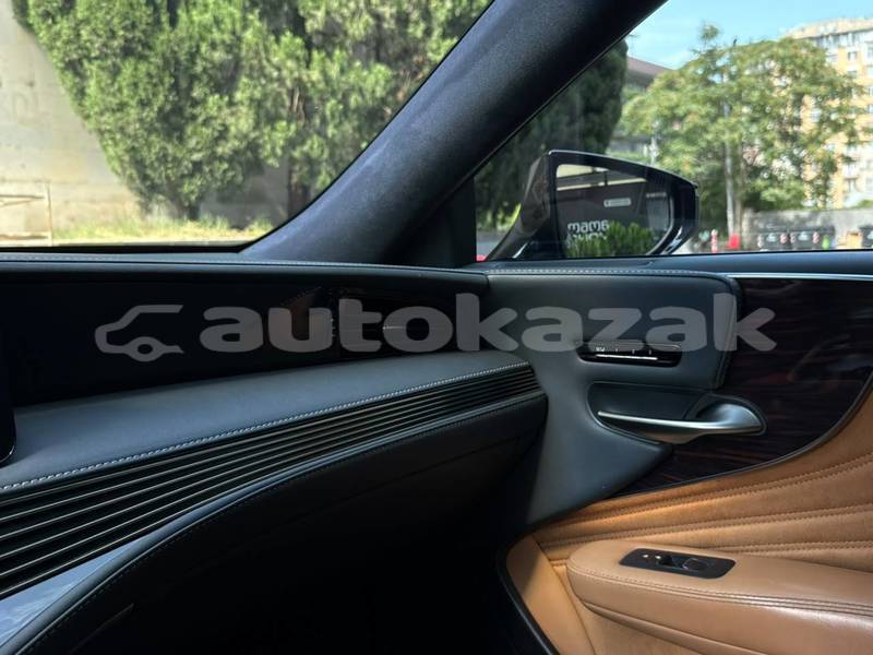 Big with watermark lexus ls taraz georgiyev 6290