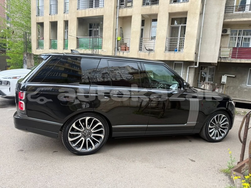 Big with watermark land rover range rover vogue taraz georgiyev 6293