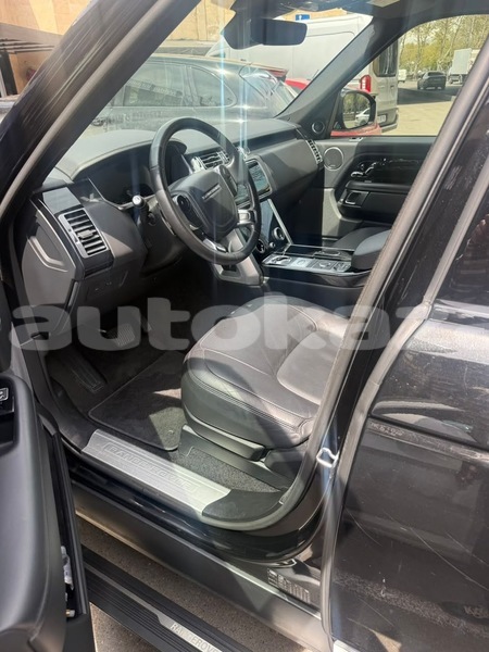 Big with watermark land rover range rover vogue taraz georgiyev 6293