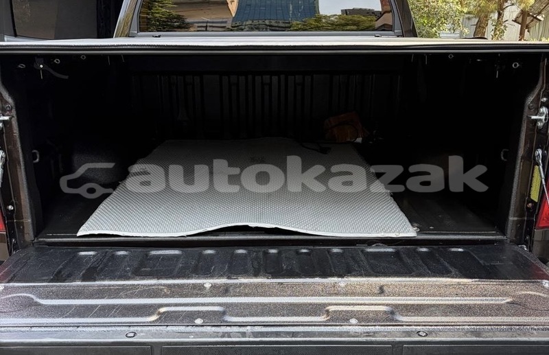 Big with watermark toyota tundra taraz georgiyev 6294