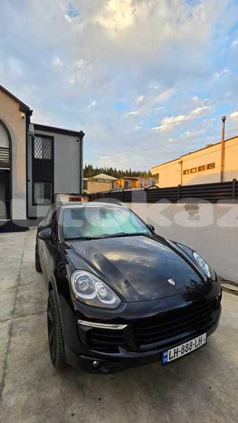 Big with watermark porsche cayenne taraz georgiyev 6302