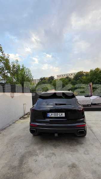 Big with watermark porsche cayenne taraz georgiyev 6302