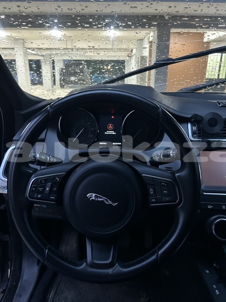 Big with watermark jaguar e pace taraz georgiyev 6316