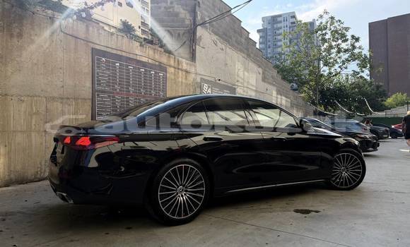 Buy Used Mercedes-Benz E200 Black Car in Georgiyev in Taraz Buy Used Mercedes-Benz E200 Black Car in Georgiyev in Taraz