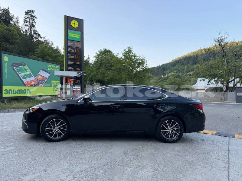 Big with watermark lexus es taraz georgiyev 6322