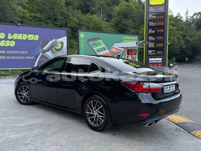 Big with watermark lexus es taraz georgiyev 6322