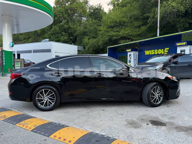 Big with watermark lexus es taraz georgiyev 6322