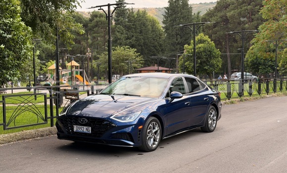 Buy Used Hyundai Sonata Blue Car in Almaty in Almati