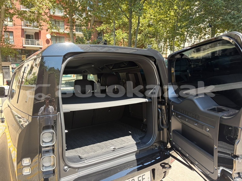 Big with watermark land rover defender taraz georgiyev 6338