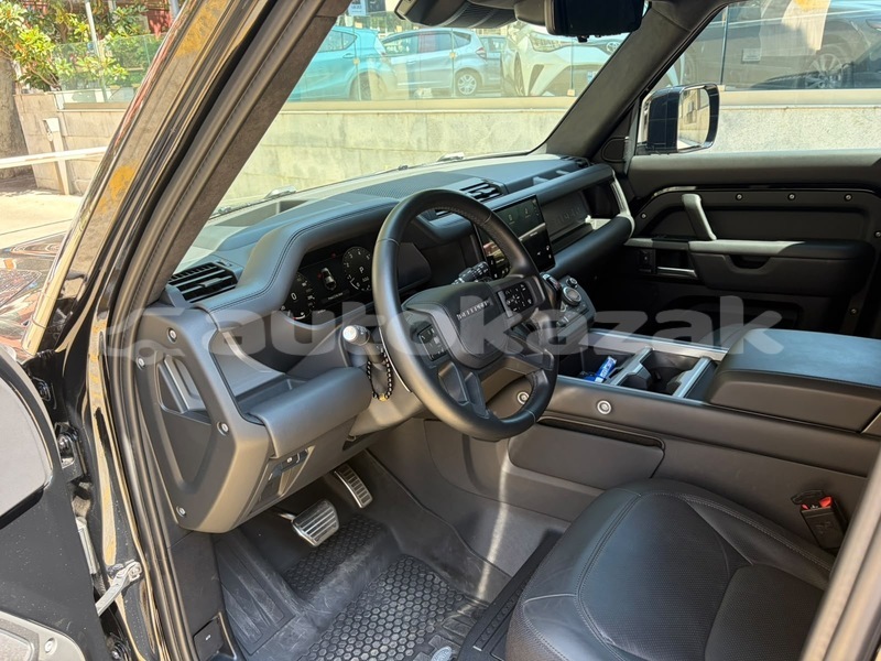 Big with watermark land rover defender taraz georgiyev 6338