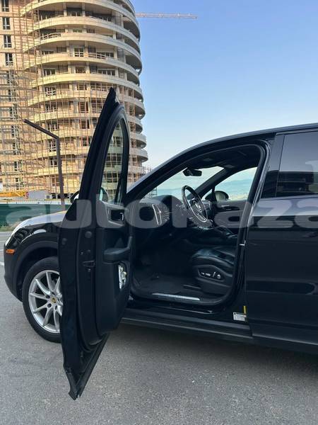 Big with watermark porsche cayenne taraz georgiyev 6340
