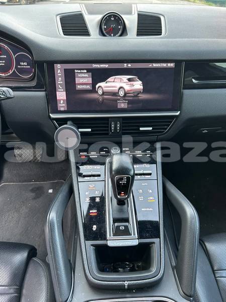 Big with watermark porsche cayenne taraz georgiyev 6340