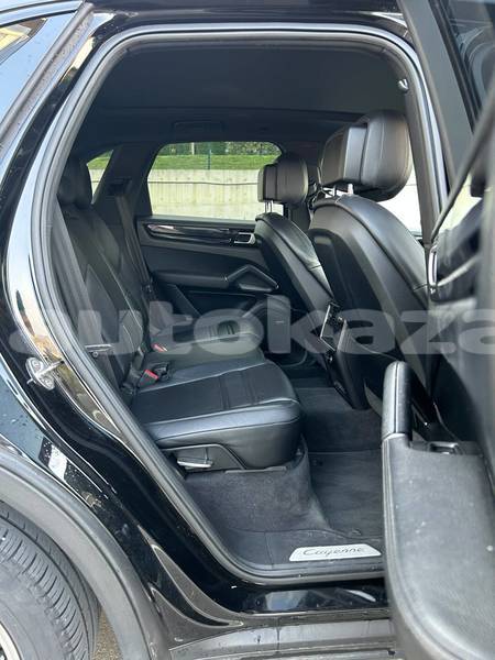Big with watermark porsche cayenne taraz georgiyev 6340