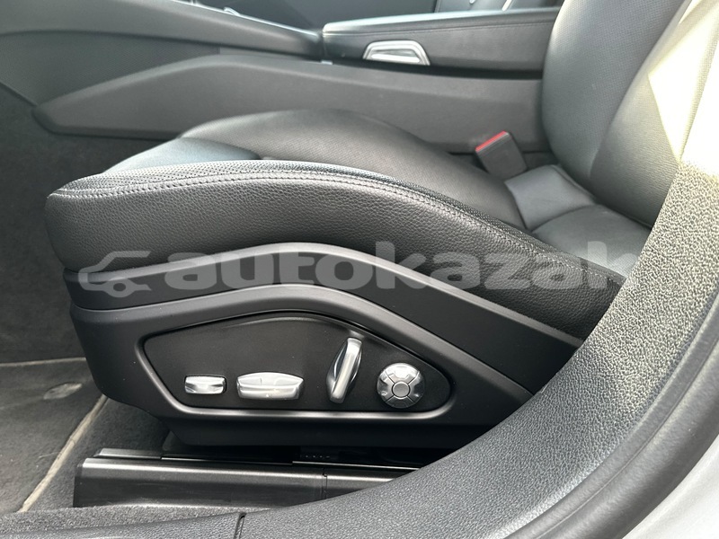 Big with watermark porsche panamera taraz georgiyev 6344