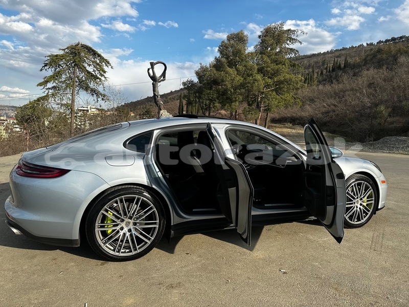 Big with watermark porsche panamera taraz georgiyev 6344