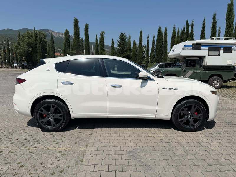 Big with watermark maserati levante taraz georgiyev 6346