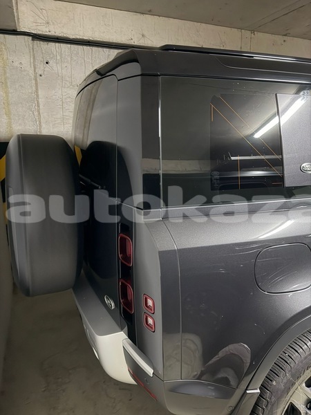 Big with watermark land rover defender taraz georgiyev 6351