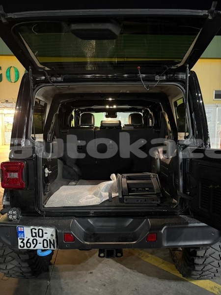 Big with watermark jeep wrangler taraz georgiyev 6352