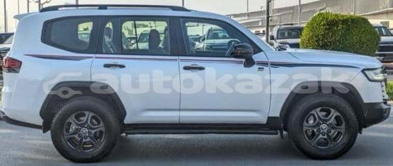 Big with watermark toyota land cruiser karagandi aktau 6367