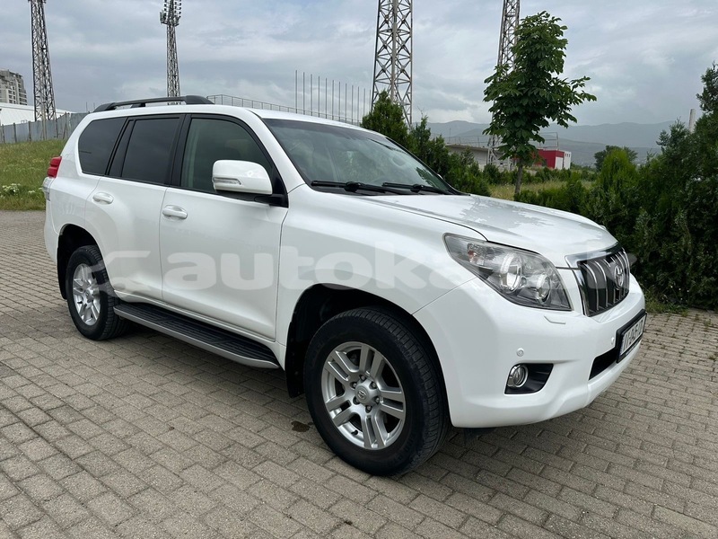 Big with watermark toyota land cruiser prado taraz georgiyev 6371