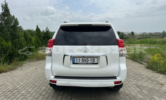 Buy Used Toyota Land Cruiser Prado White Car in Georgiyev in Taraz Buy Used Toyota Land Cruiser Prado White Car in Georgiyev in Taraz